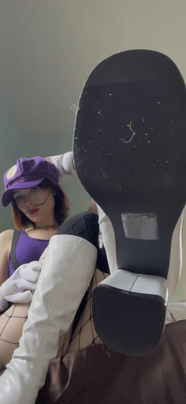 Would you let me squish you with my boots and scream wahhh??