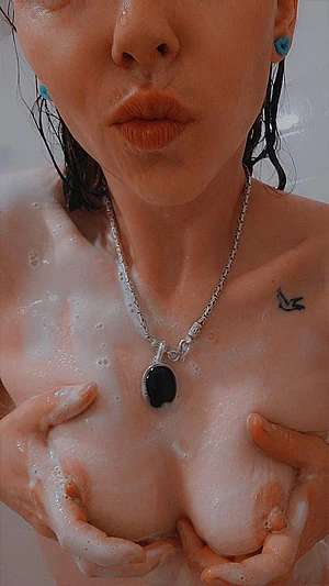 Cum shower with me 💦 get 50% off your subscription for a limited time