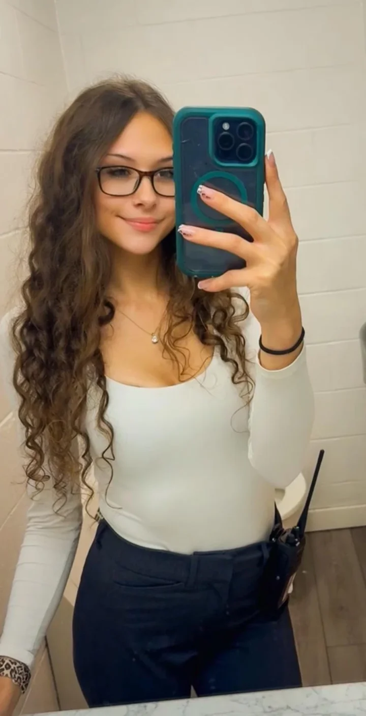 Brunette picture of Renee💋❤️‍🔥