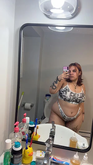 Venus 🦋's pic #3