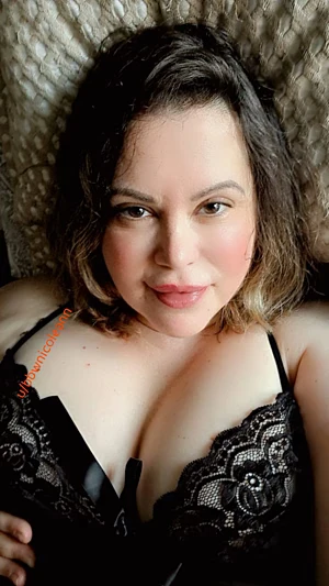 Cum on auntie's face!