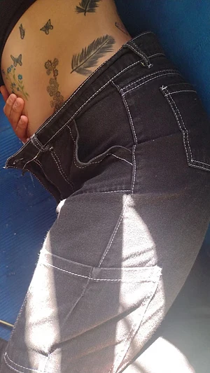 My style going beyond the classic , Because it looks so good on me to show it off 