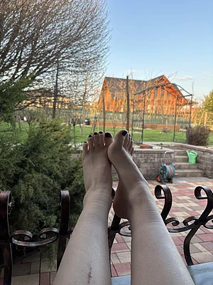 Legs up, worries down… but I might need a foot massage. Any takers?