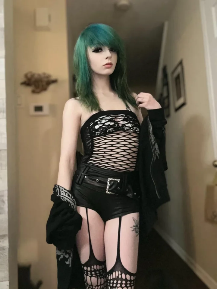 Petite, Tatted, Pierced Nympho Slut with No Hard-Limits‼️ Daily Posts✅ OF below xo Talk soon;)