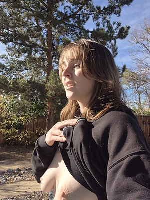 Sara's pic #3