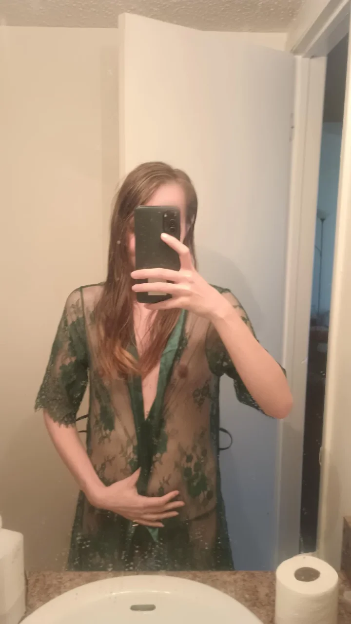 Covering face picture of Kinky Switch Kitten