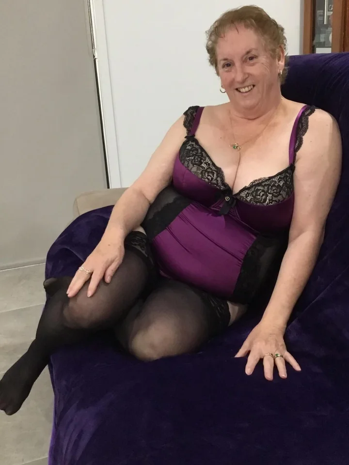 Lingerie picture of Aussie_GILF_Queen
