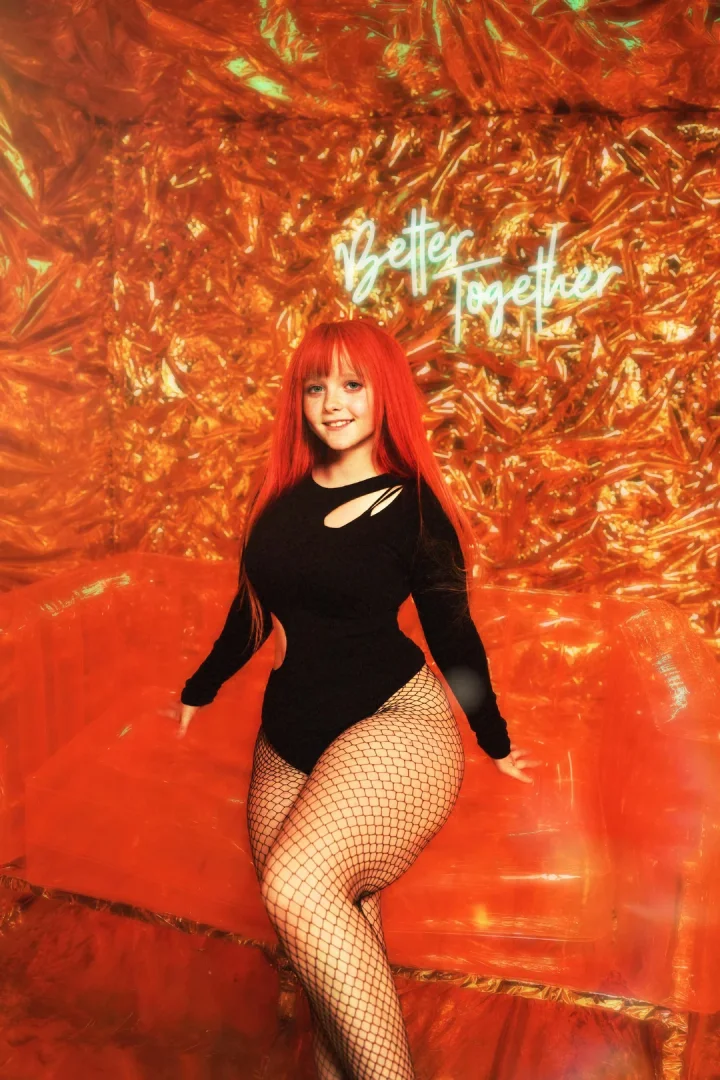 157 cm tall :3