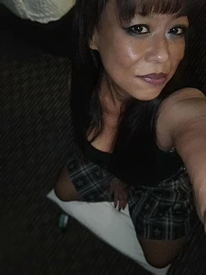 Filipina on my knees