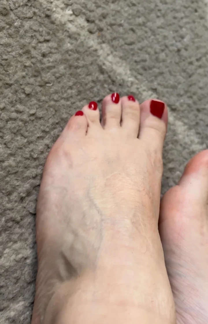 Finally out of shoes , veins popping