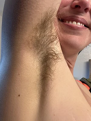 My bushy pits are open for your face!