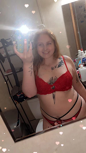 Wanna watch me take it? 👅💕