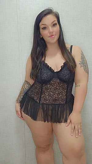 My pussy will feel so much better than her