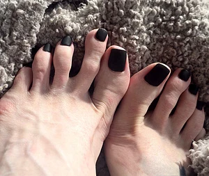 Tiptoe into the void… 🖤