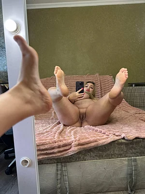 I use my legs to get your attention