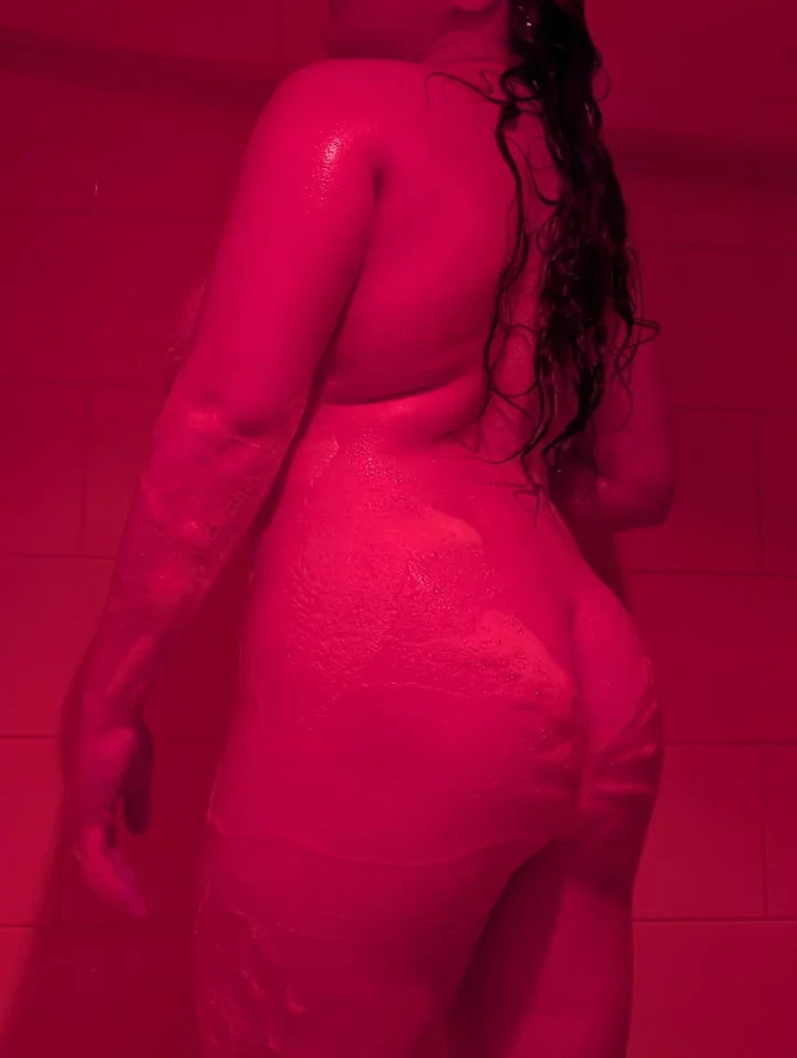 I bet you'd slide right in 🥵