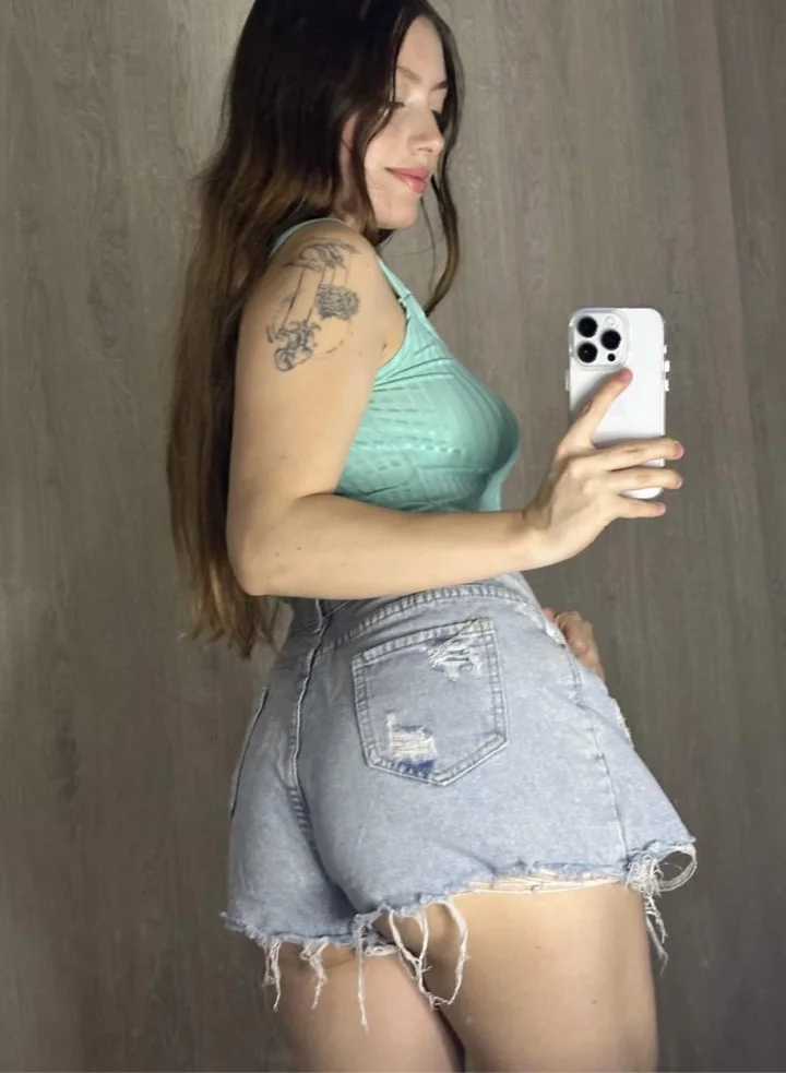 Twisted torso picture of 𝕊𝕋𝔼𝔽𝔸ℕ𝕀 🍑your tattooed Goddess
