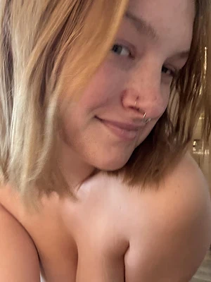 Kathyexposed's pic #3