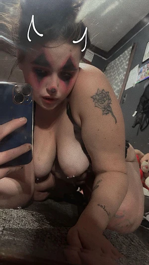 Pretty young thing needs some loving F22