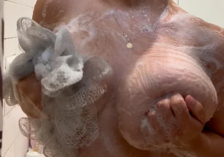 🧼can i temp you in a shower? 45% off my OF 2 spots left  hurry;)