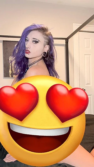 I’m so horny right now! Would you help?😉onlyfans.com/crystalwolfxo