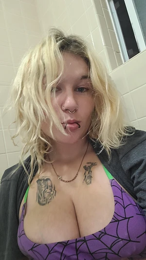 Sexy messy selfie