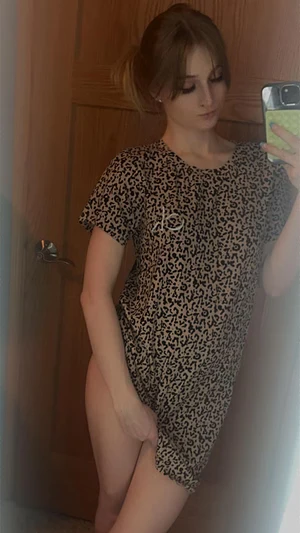 Im not wearing panties underneath…;)