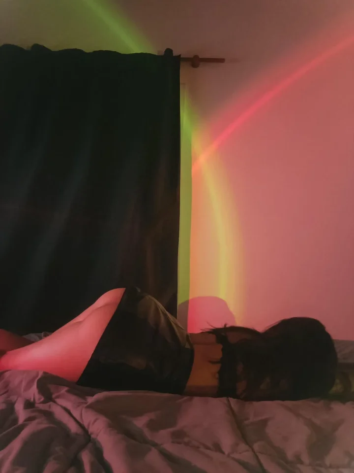1,47. I don't take up much space, would you like to invite me to your bed?