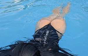 You’ll beg to worship these cheeks.. you’re going to hold your breath for as long as I desire - in the water or on dry land.