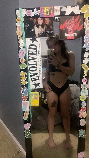 Sabrina 🦇's pic #1