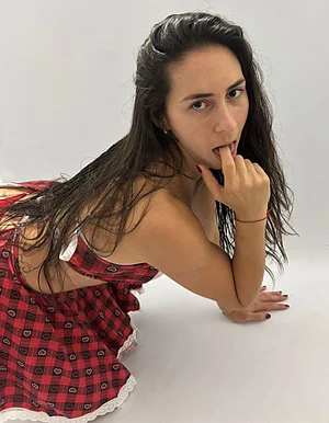 angel face, devil plans