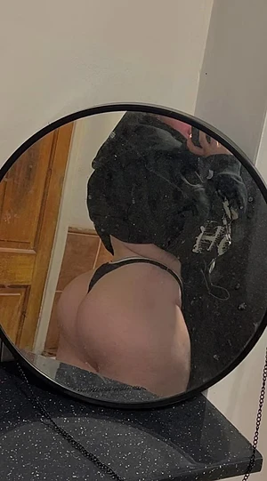 wanna see more like this?😈 sub to my free page😋