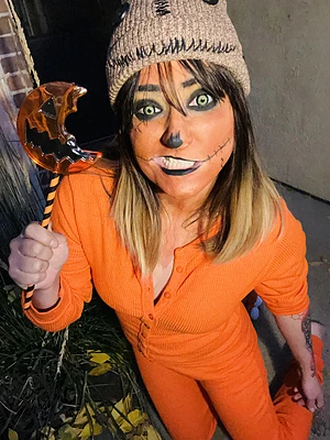 Trick r treat? ❤️✨😈