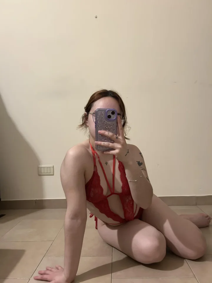 Sitting picture of Sweet mommy