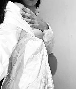 Free page. come see me, let's chat, let's have a hot time, I'm dominant, bad and Latina🦊💋
