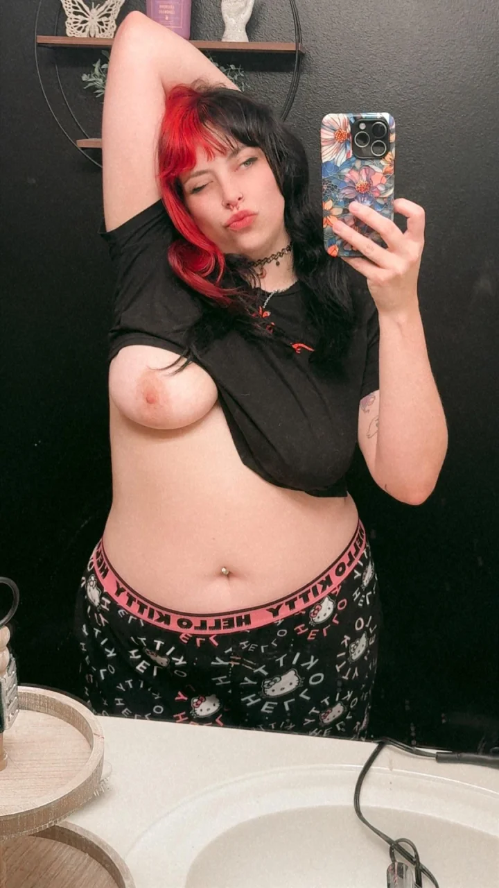 spunky alt girl here, i bite back – Belly picture of dayzee