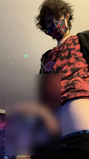 Cum play with meee 🥺🧸💦 I’m submissive and I do customs so make me do things on film for you 🎥 DM me on here if you have any questions about my content