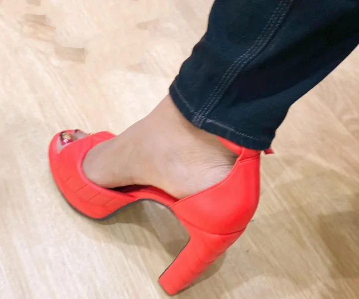 How's this heel horny guys| Ur sexy Priya is here| For Xclusive contents Subscribe my OF below 👇