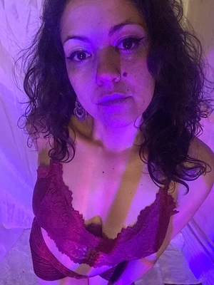 Come closer babe!