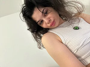 Just woke up. Feeling horny 🆓link