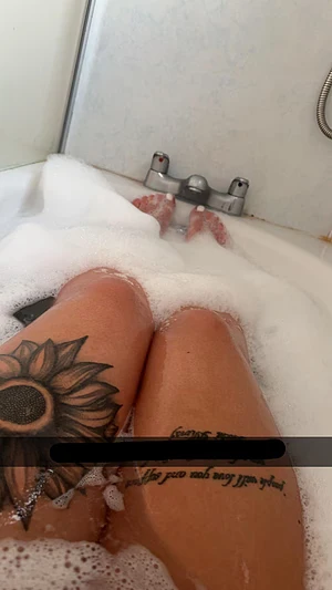 Do you want to cum on my tattoos? 😈