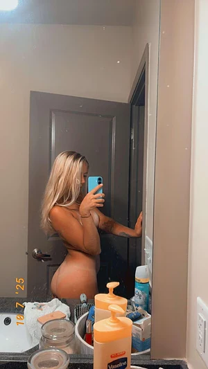 Naturally Hot Blonde cumming your way :)