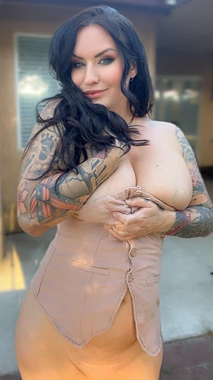 Wanna play with my mommy milkers?