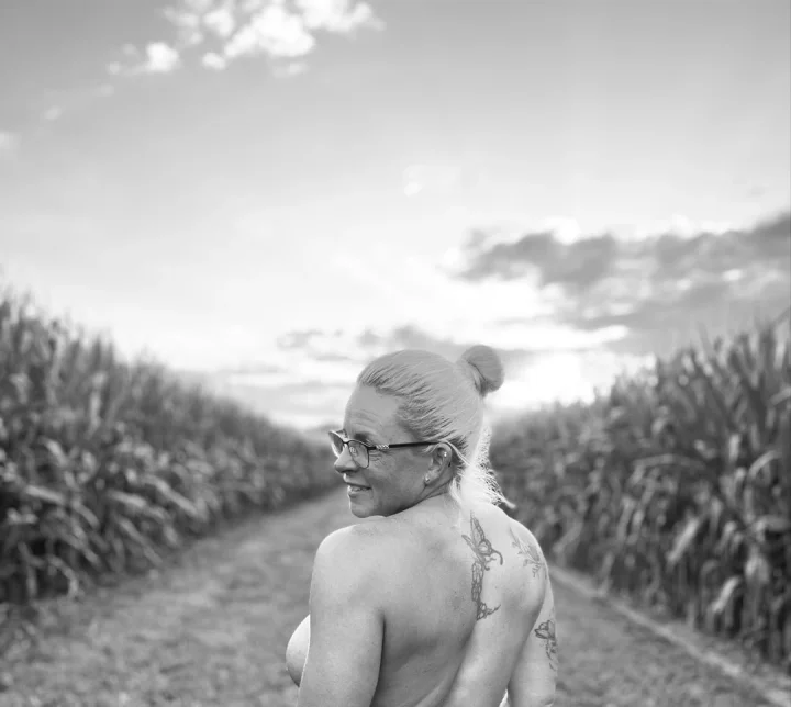 Fresh air on my bare tits!
