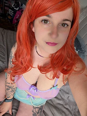 5ft British tatted girly here for you