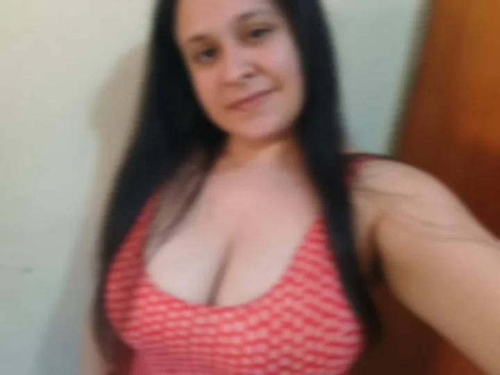 Photo Gros seins de Chiquita pero jugosa X🔥😈🫦
