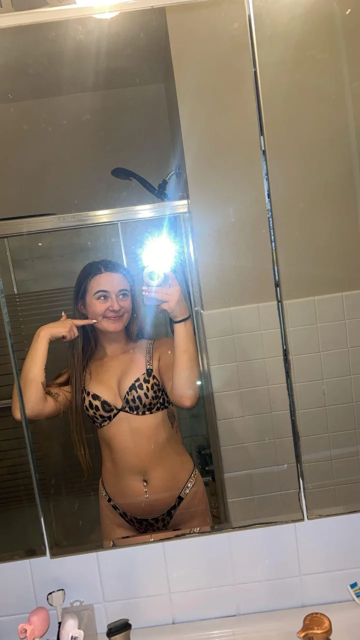 I might look naughty but I’ll be such a good girl for you (: