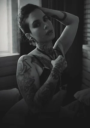 You want to see my tattoos 💋