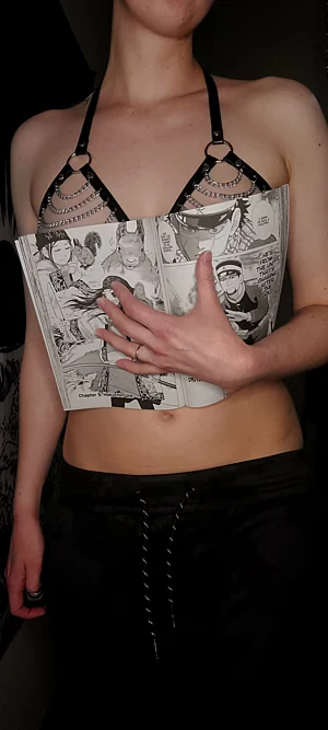 Goth anime nerd 😈