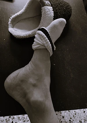 SilentGiantFeet - love BW